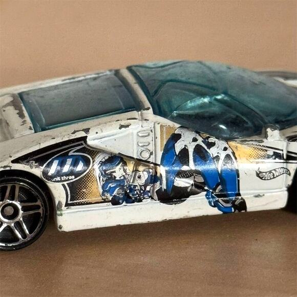 Vintage 1997 Hot Wheels Ford GT-90 Anime Series 1:64 Diecast Model Car - Picture 6 of 9